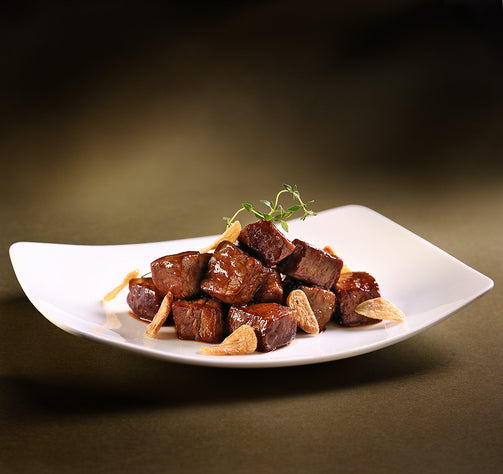 Tenderloin diced beef sliced garlic