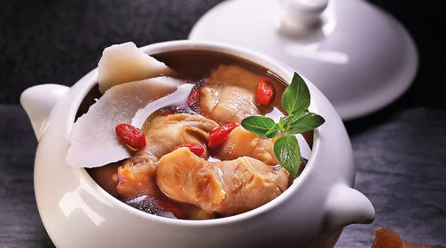 Double boiled chicken sea whelk soup